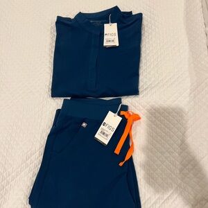 Women’s Figs Scrub Set